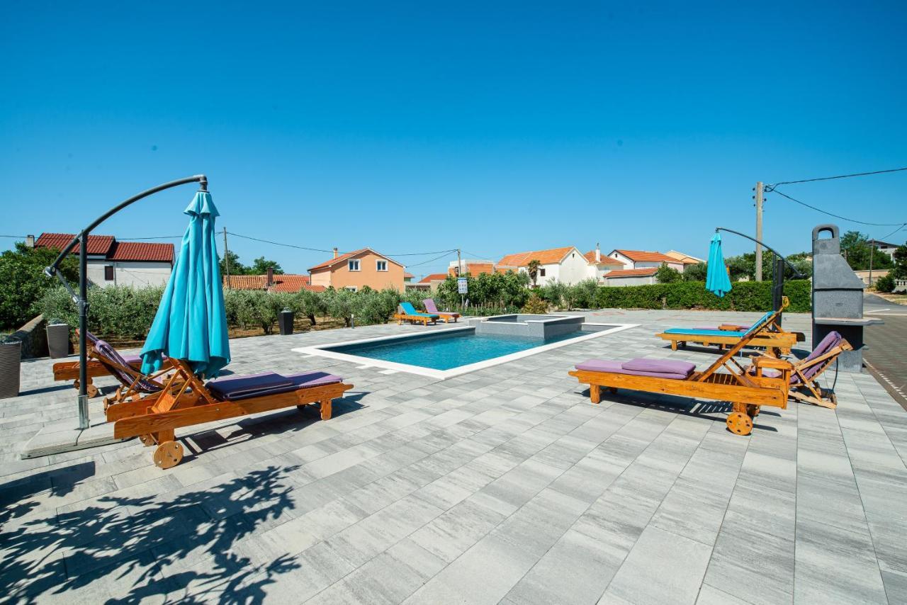 Villa Family Friendly House With A Swimming Pool Privlaka, Zadar - 5762 Privlaka  Exterior foto