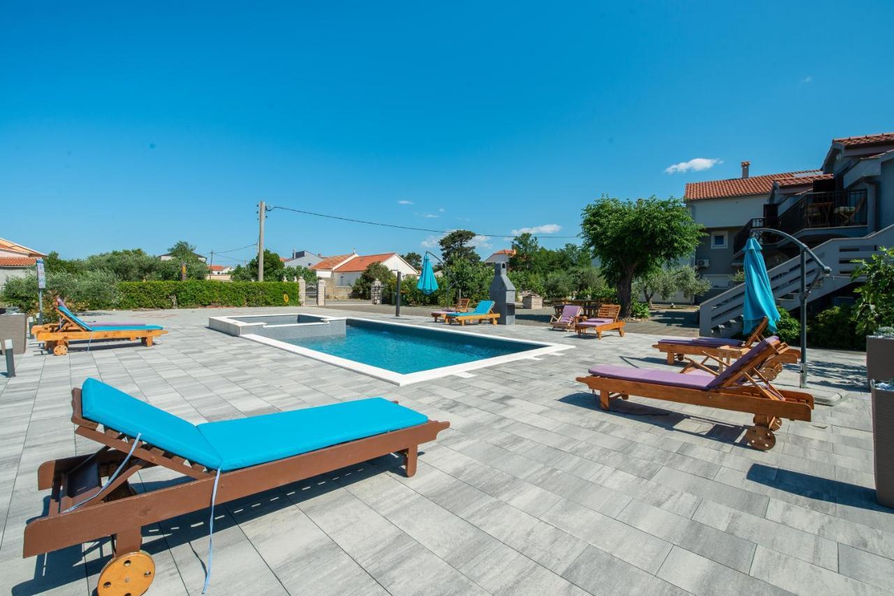 Villa Family Friendly House With A Swimming Pool Privlaka, Zadar - 5762 Privlaka  Exterior foto